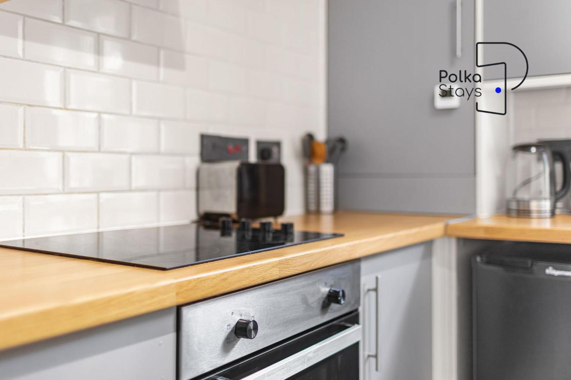 Polkadot Winter Gardens - Large Modern Apartments In Blackpool By Polkastays 외부 사진
