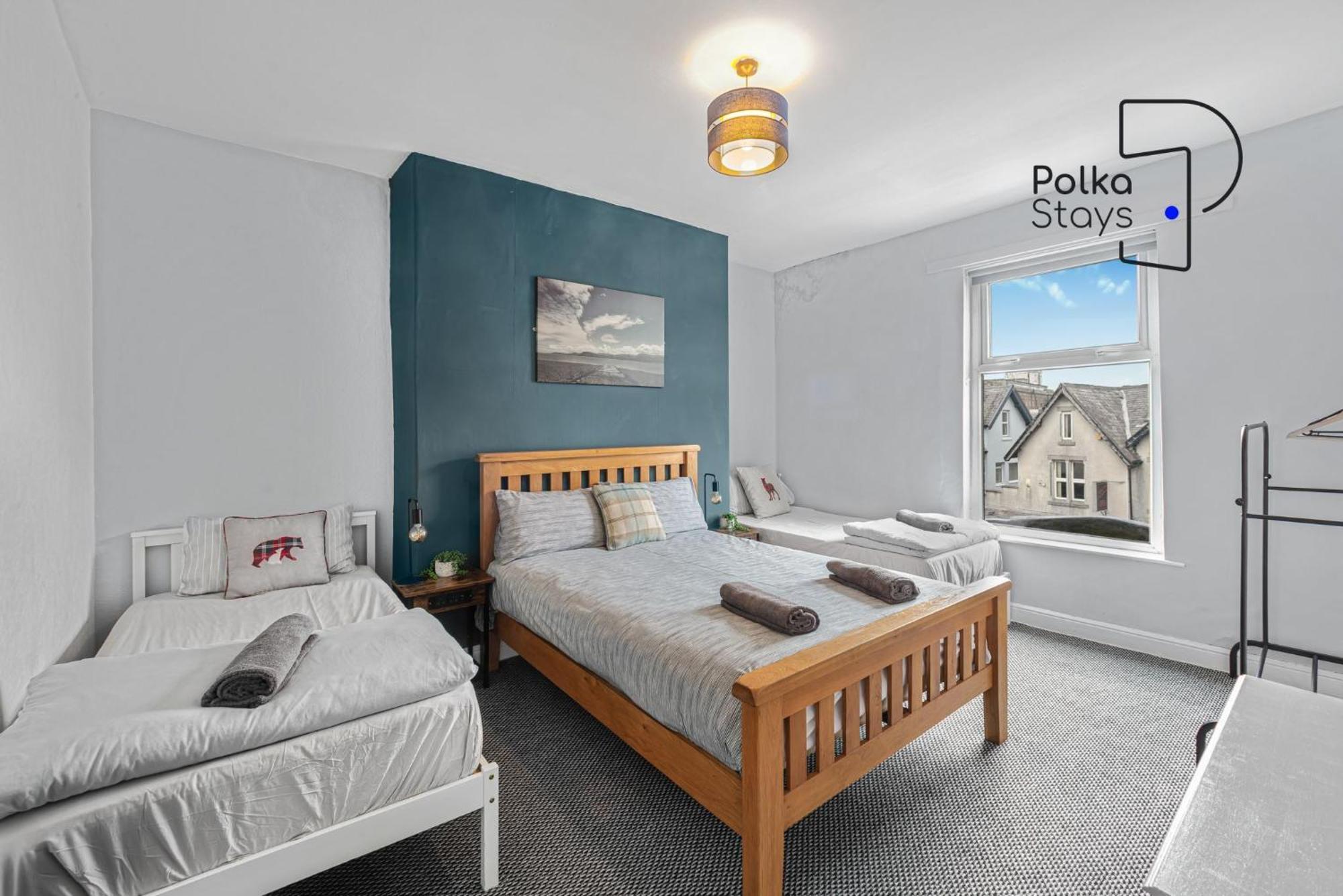 Polkadot Winter Gardens - Large Modern Apartments In Blackpool By Polkastays 외부 사진
