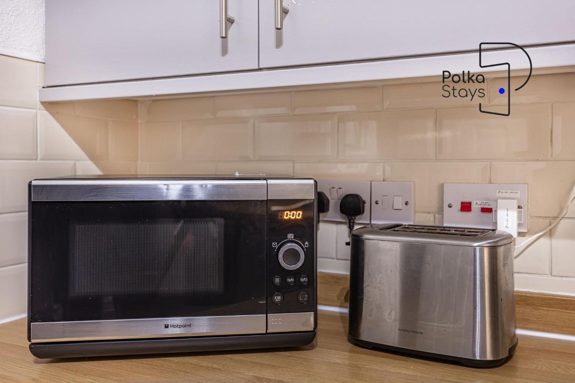 Polkadot Winter Gardens - Large Modern Apartments In Blackpool By Polkastays 외부 사진